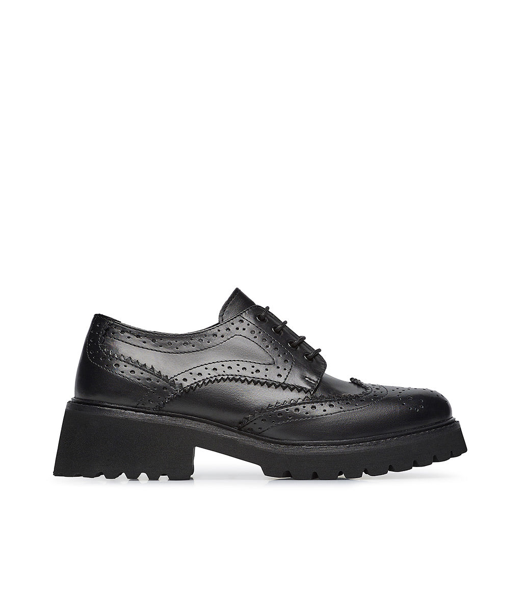 Loriblu Derby brogue in vitello nero